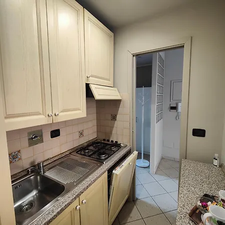 Apartment Attico Italia 61 *